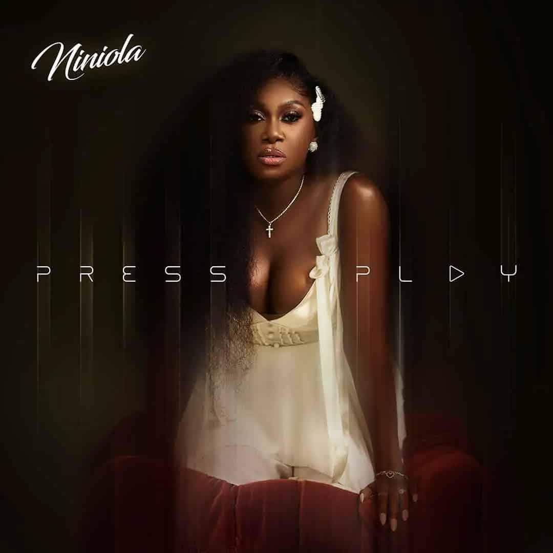 Niniola – Sorry