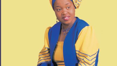 Dr Winnie Mashaba - Re Bone Mohlolo